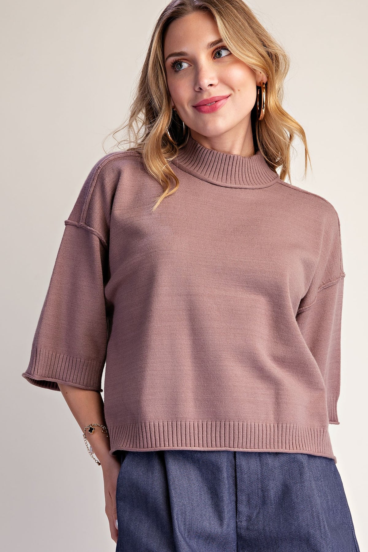 MOCK NECK SHORT SLEEVE SWEATER