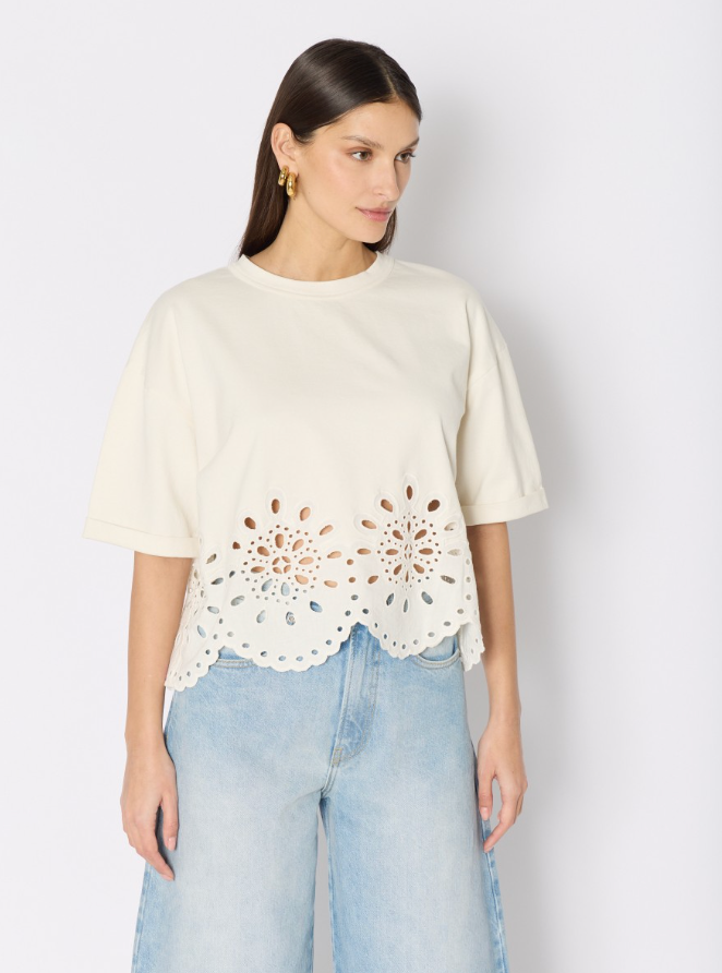 WHITE BRODRIE TEE
