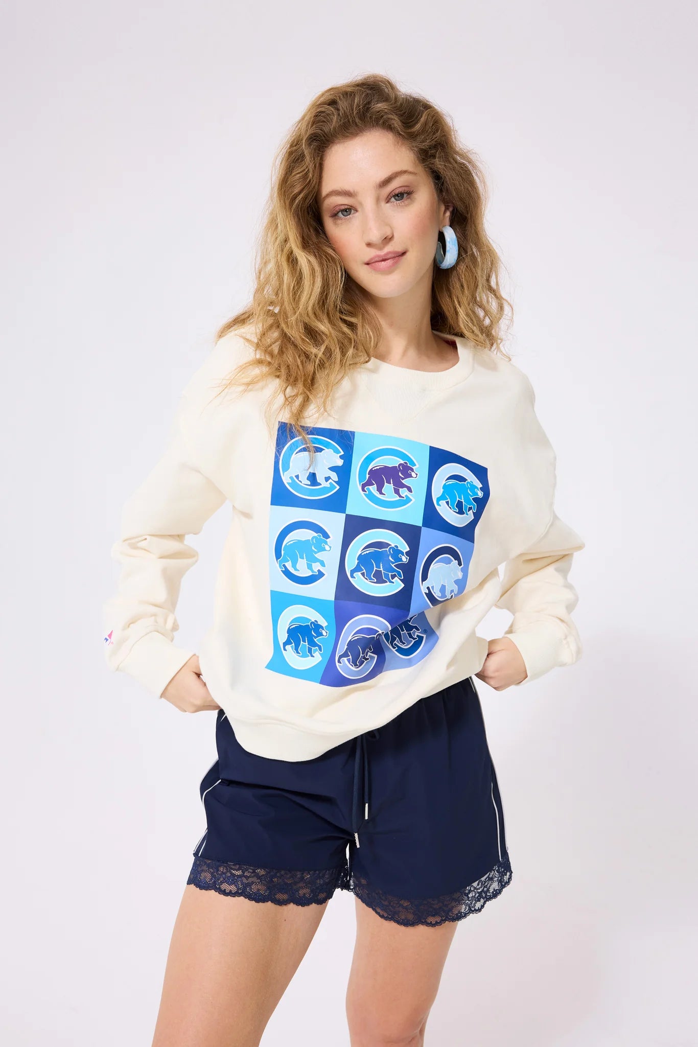 NEON LOGO CREWNECK