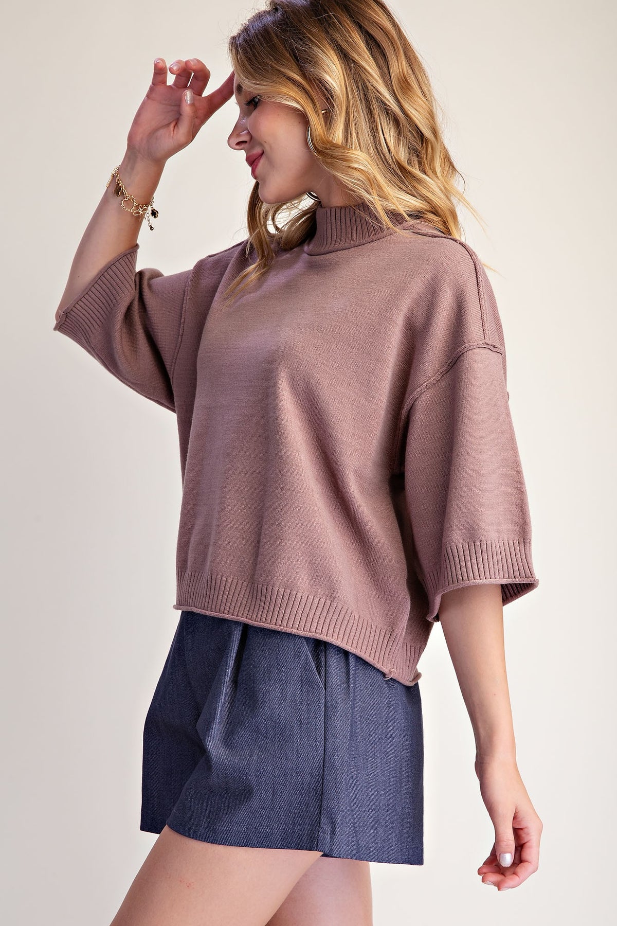 MOCK NECK SHORT SLEEVE SWEATER