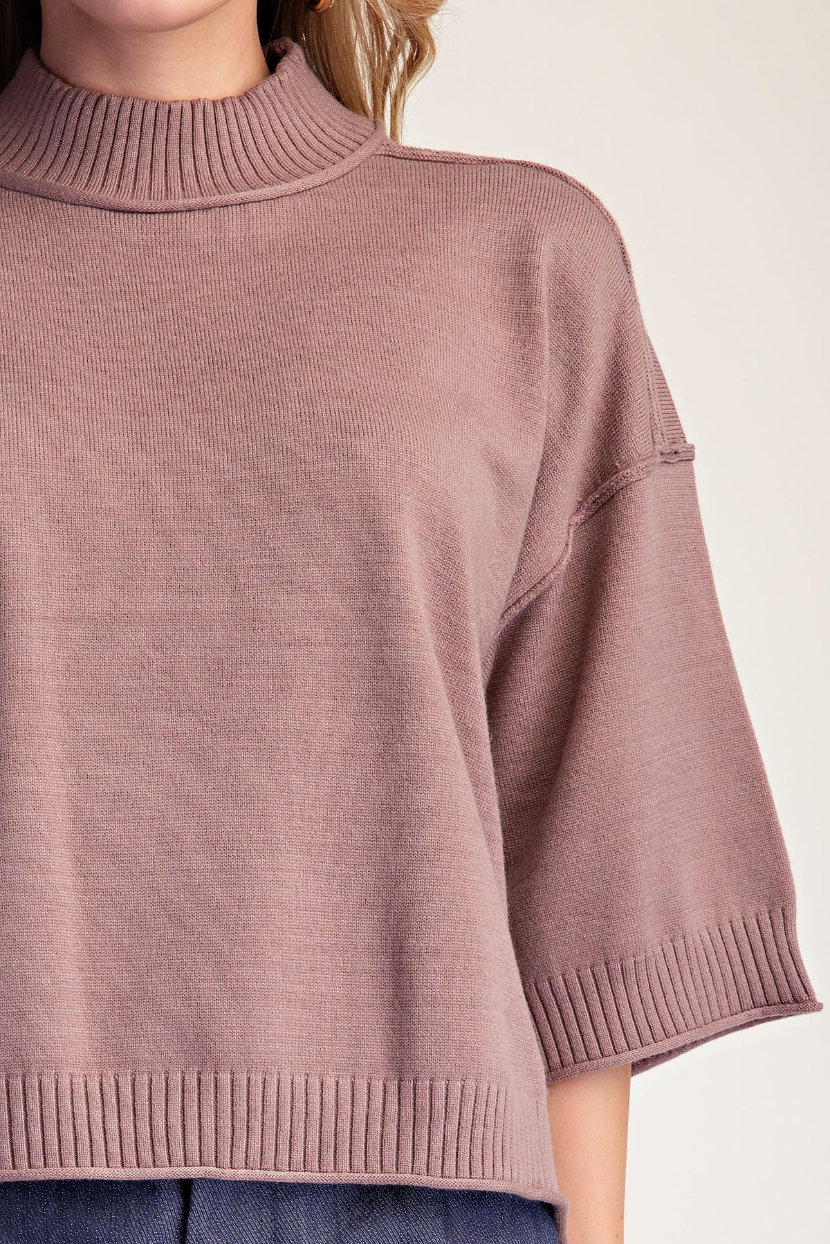 MOCK NECK SHORT SLEEVE SWEATER
