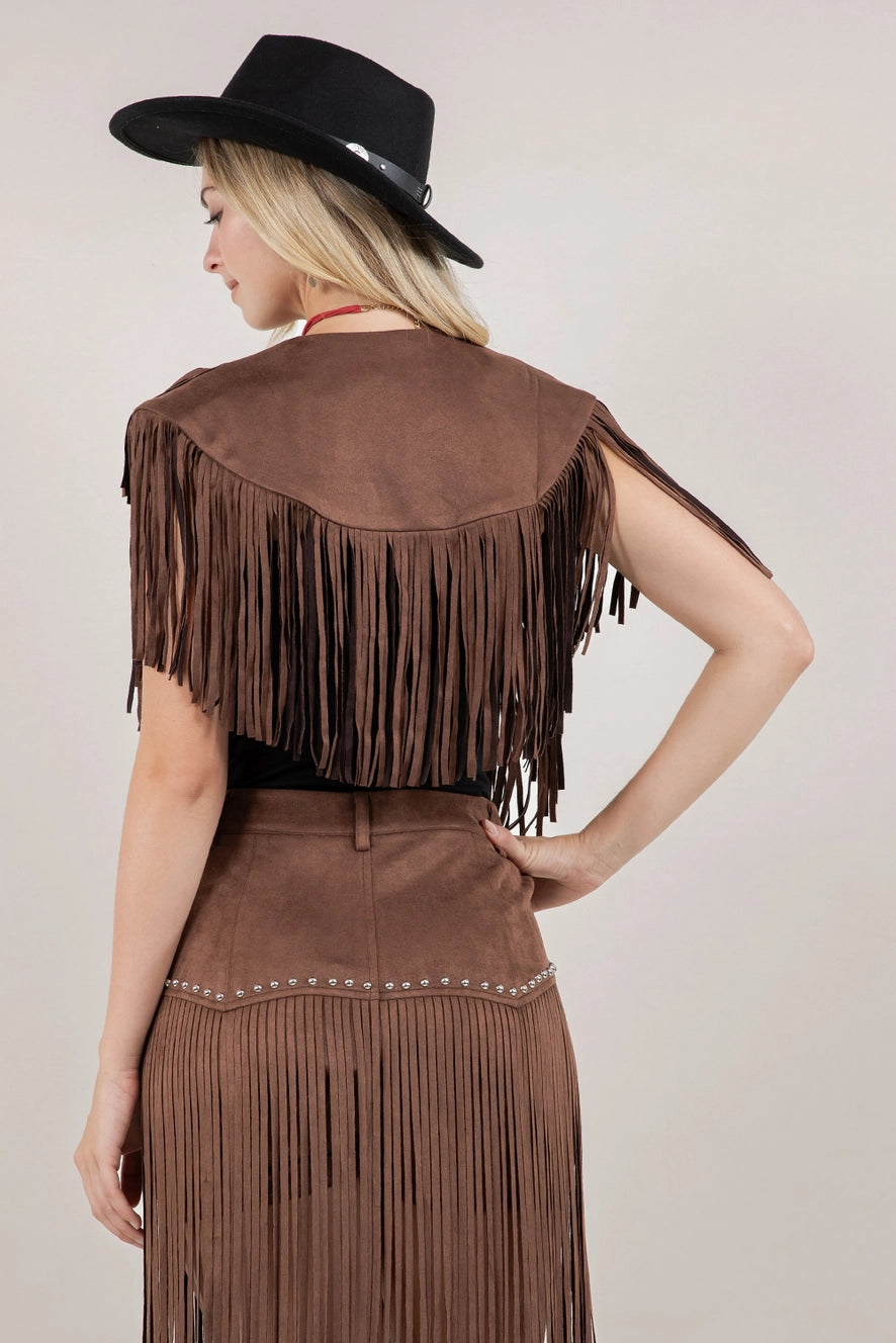 FRINGE COLLAR