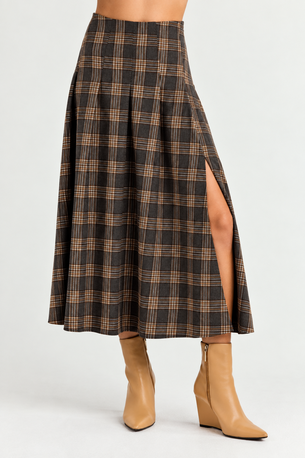 WE ARE SUNDAYS BELLA PLAID SKIRT