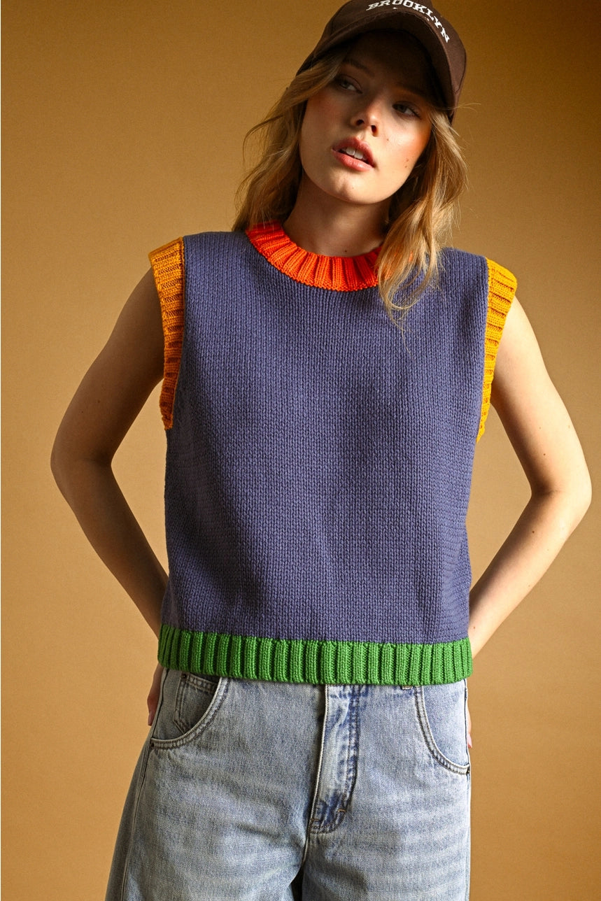 KNIT TOP