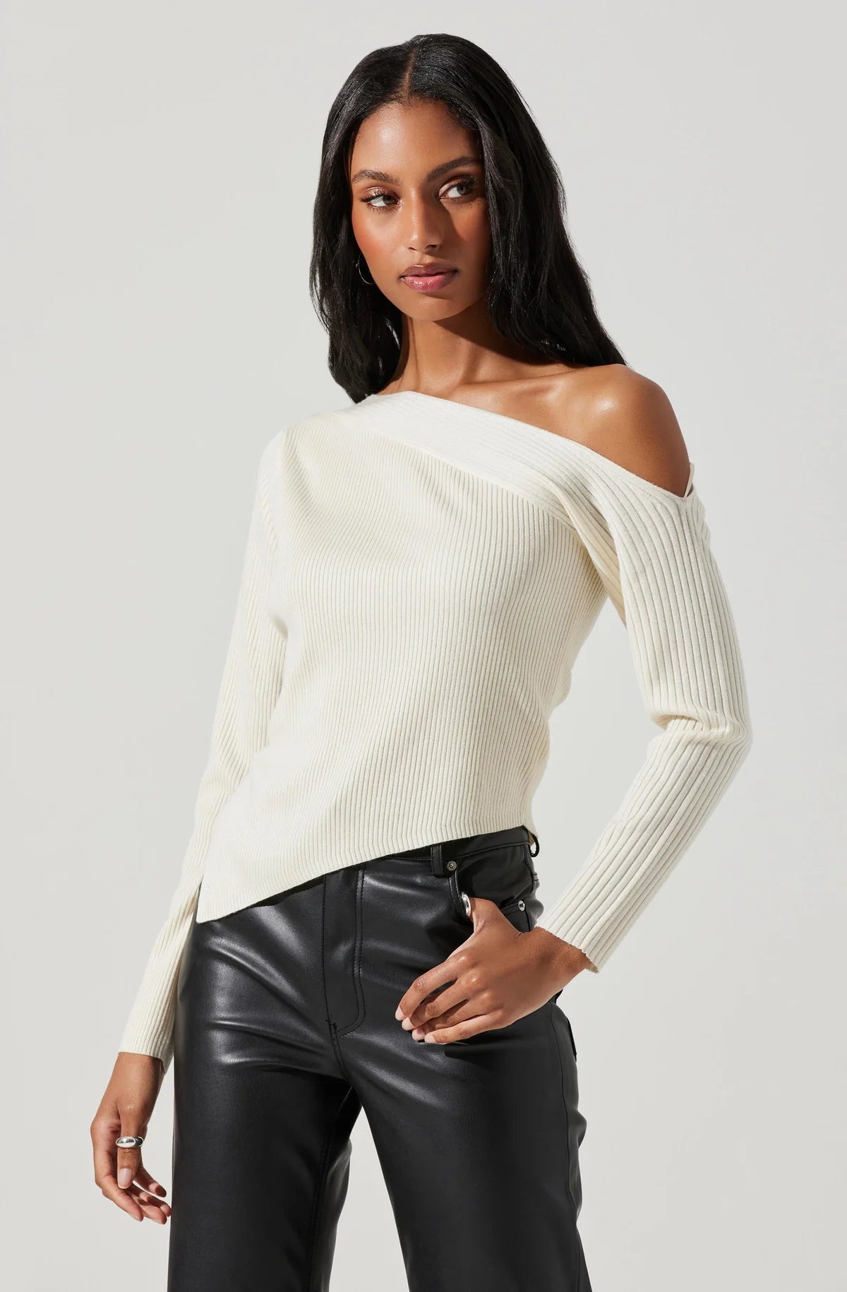 ALDARI SWEATER