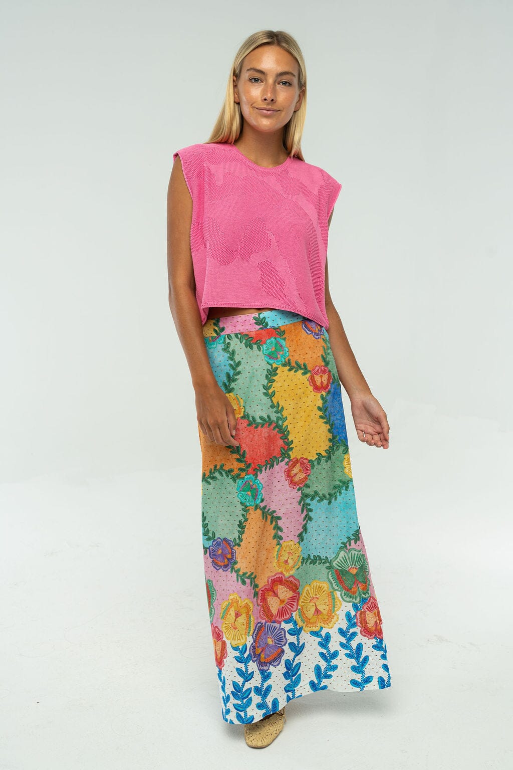 LAURA SLEEVELESS SWTR