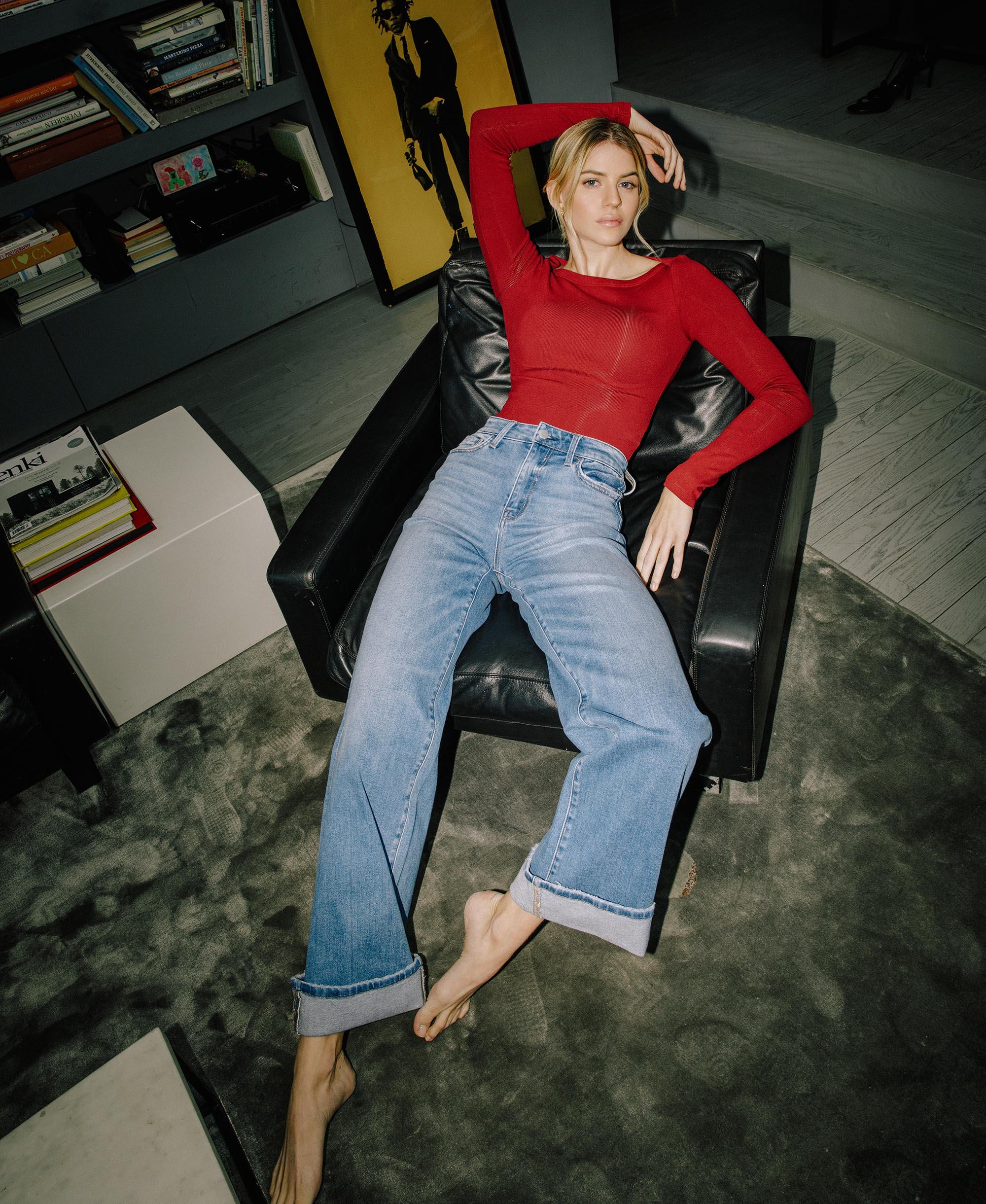 HIGH RISE CUFFED DENIM