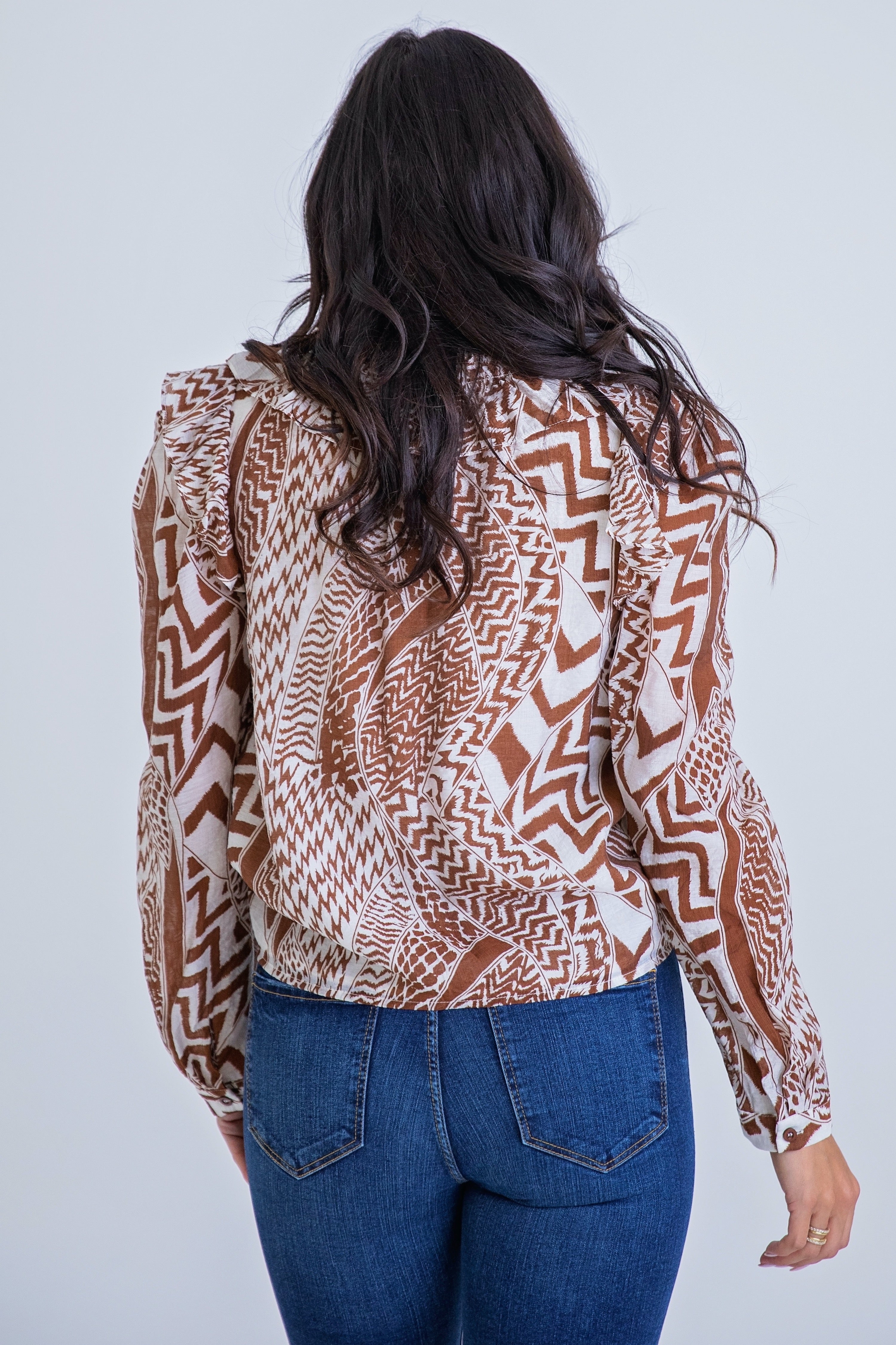 GEO TRIBAL RUFFLE BUTTON TOP