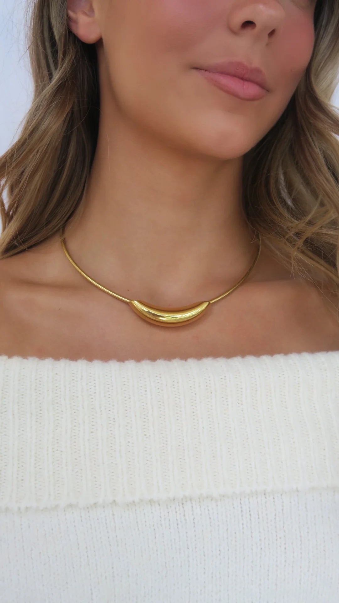 HENDRIX COLLAR