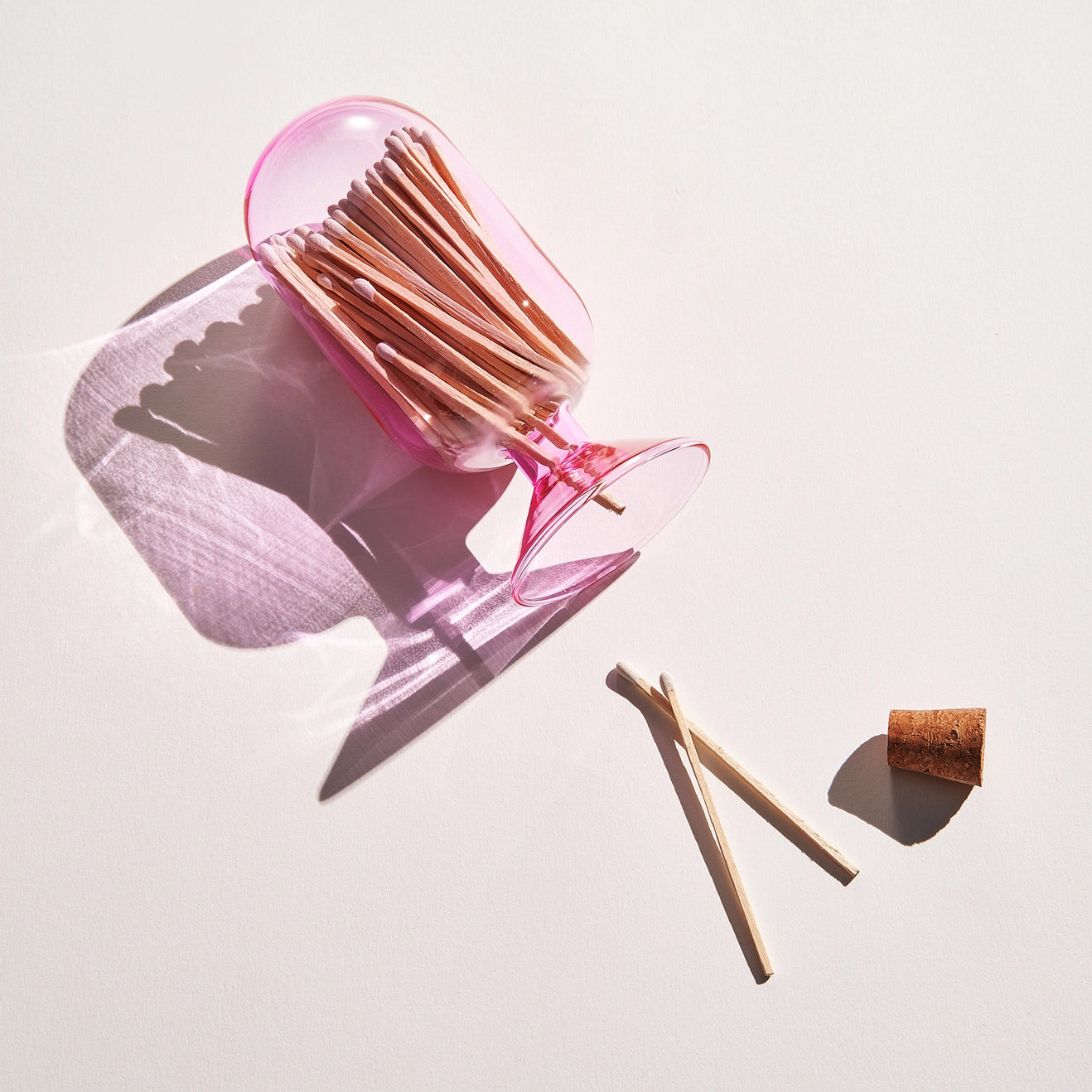 GLASS MATCH CLOCHE