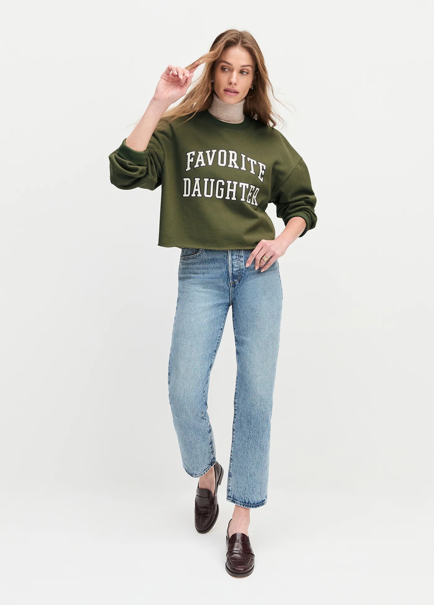 CROPPED COLLEGIATE SWEATSHIRT