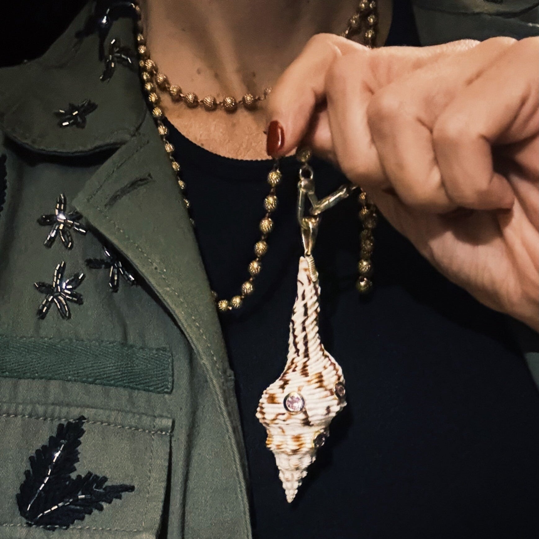 IBIZA SHELL PENDANT